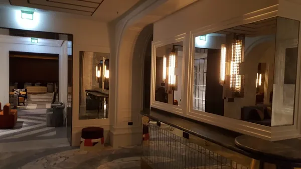 Bar whotel