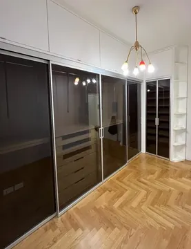 Cabina armadio spenta